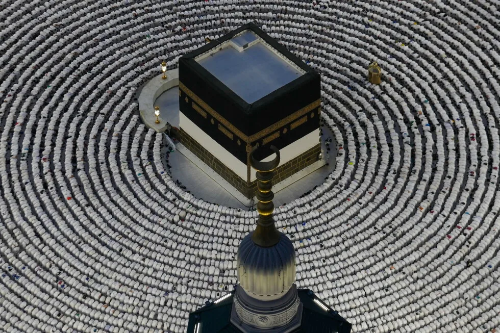 Pilgrimage photos convey unity at the Kaaba